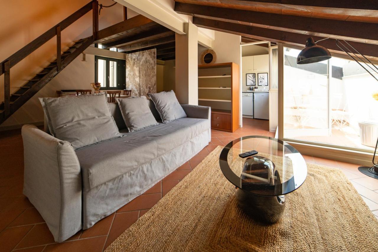 Invictus Apartment เบรเชีย ภายนอก รูปภาพ